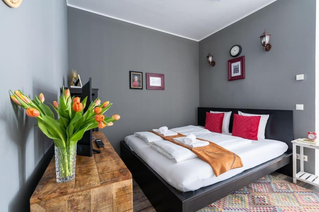 Chic Studio By City Center By Hm Wien Eksteriør billede