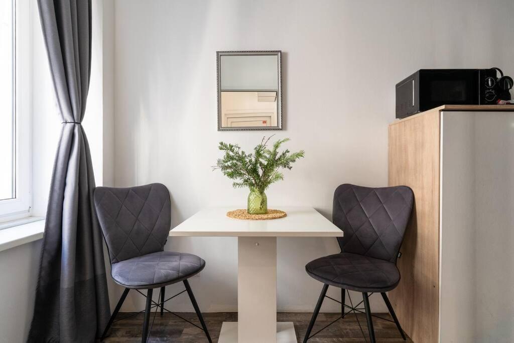 Chic Studio By City Center By Hm Wien Eksteriør billede