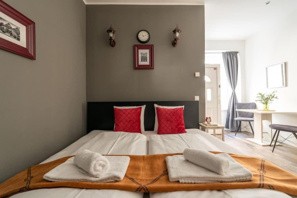Chic Studio By City Center By Hm Wien Eksteriør billede